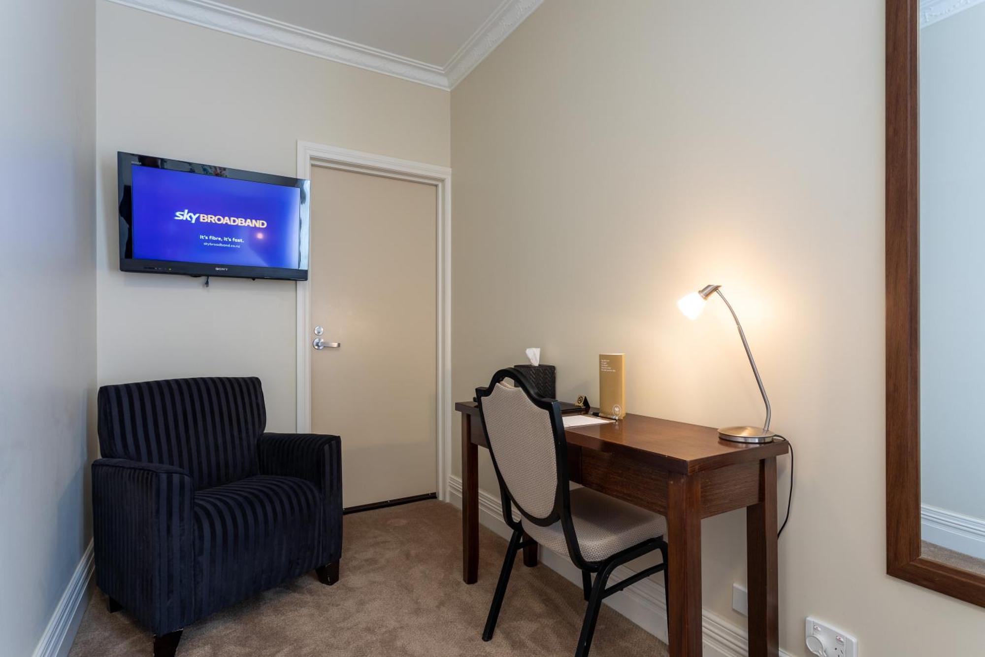 Tuakau Hotel Eksteriør billede