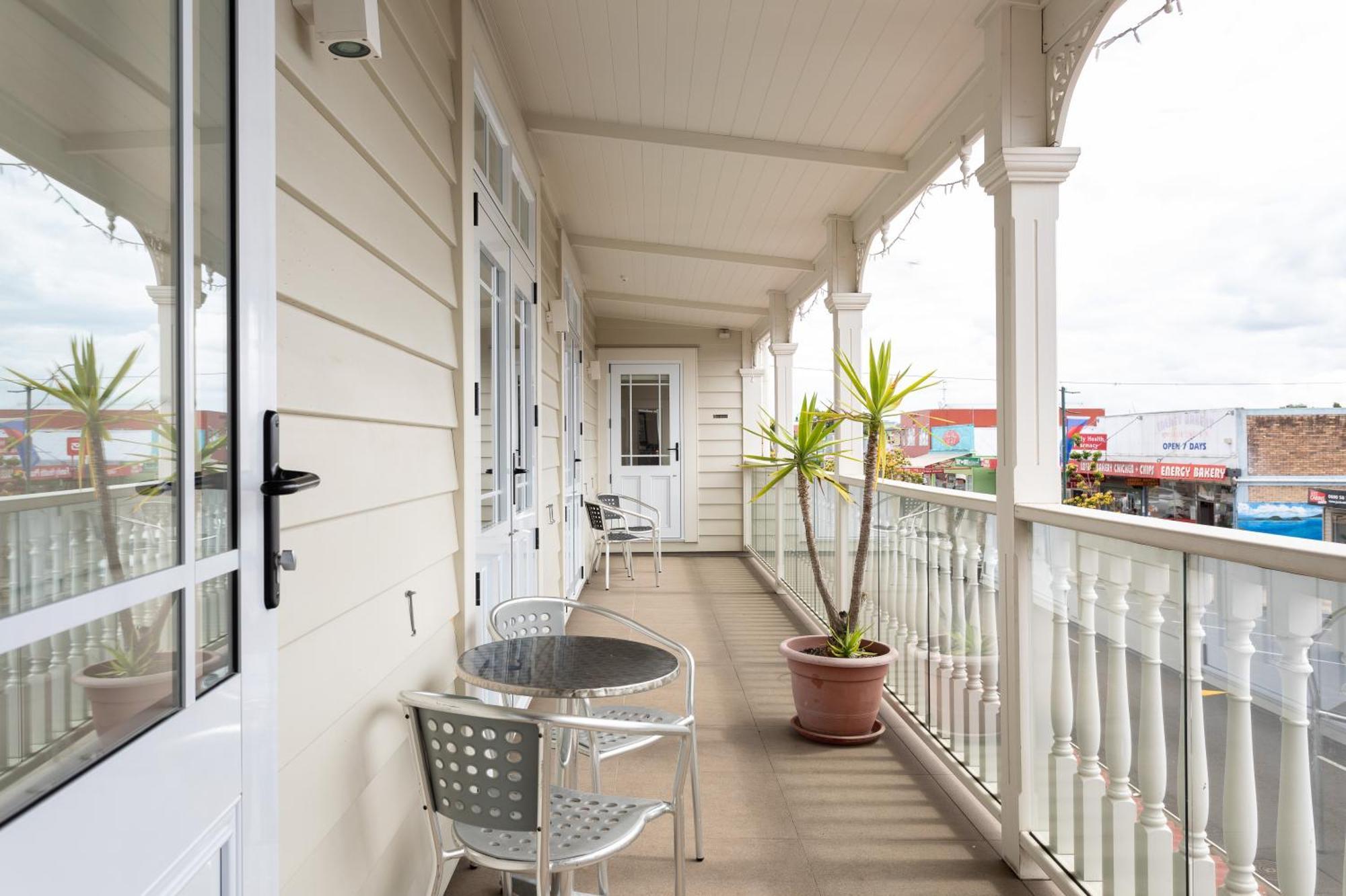 Tuakau Hotel Eksteriør billede