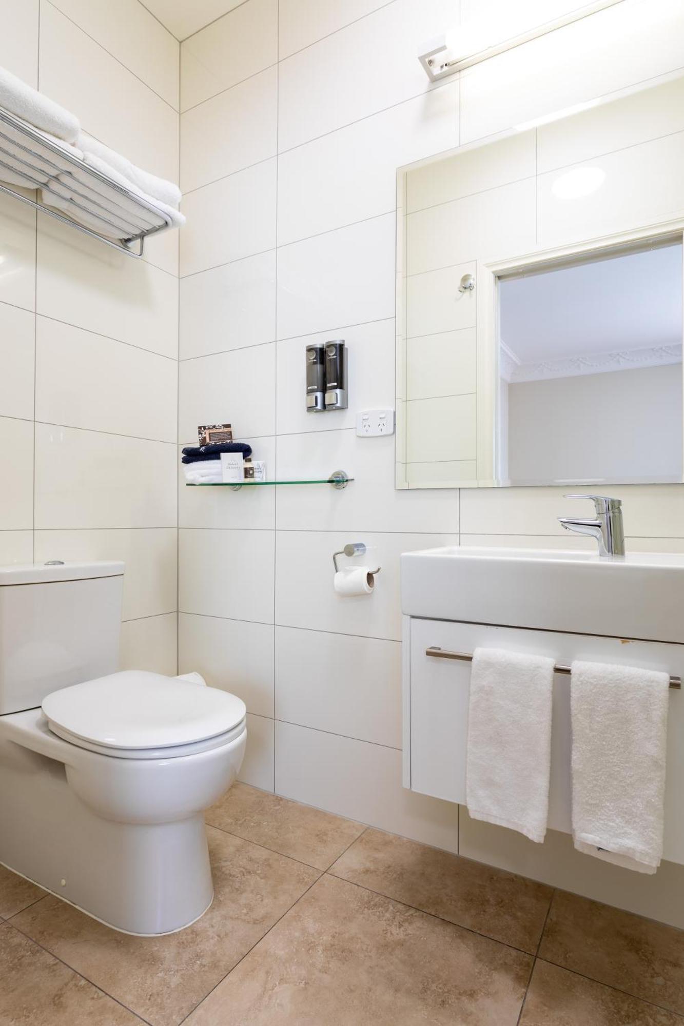 Tuakau Hotel Eksteriør billede