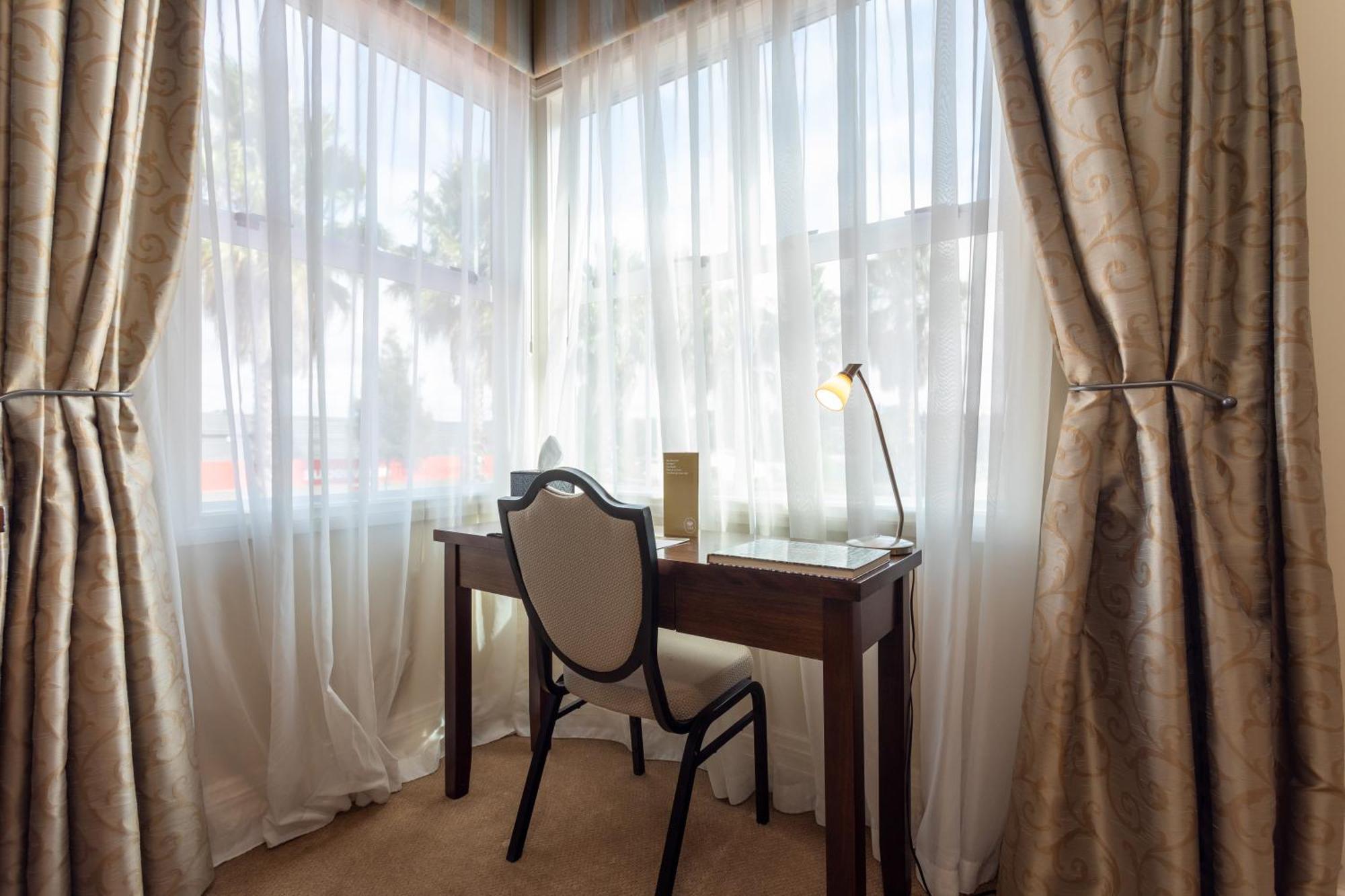 Tuakau Hotel Eksteriør billede