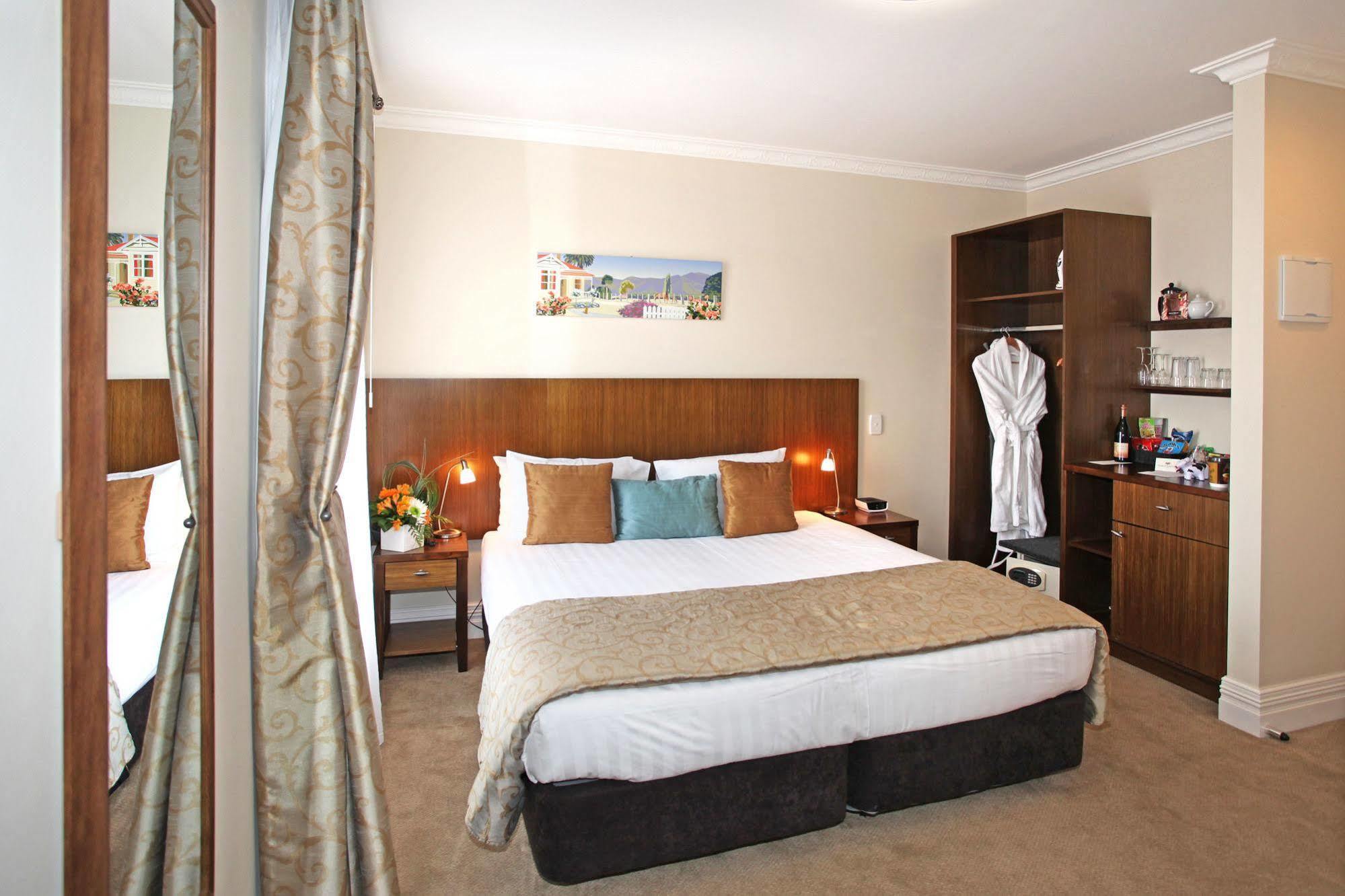 Tuakau Hotel Eksteriør billede